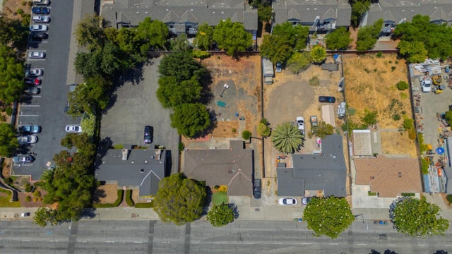 6433 Thornton Ave, Newark