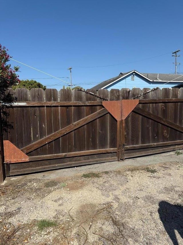 000 Beach Rd, MARINA