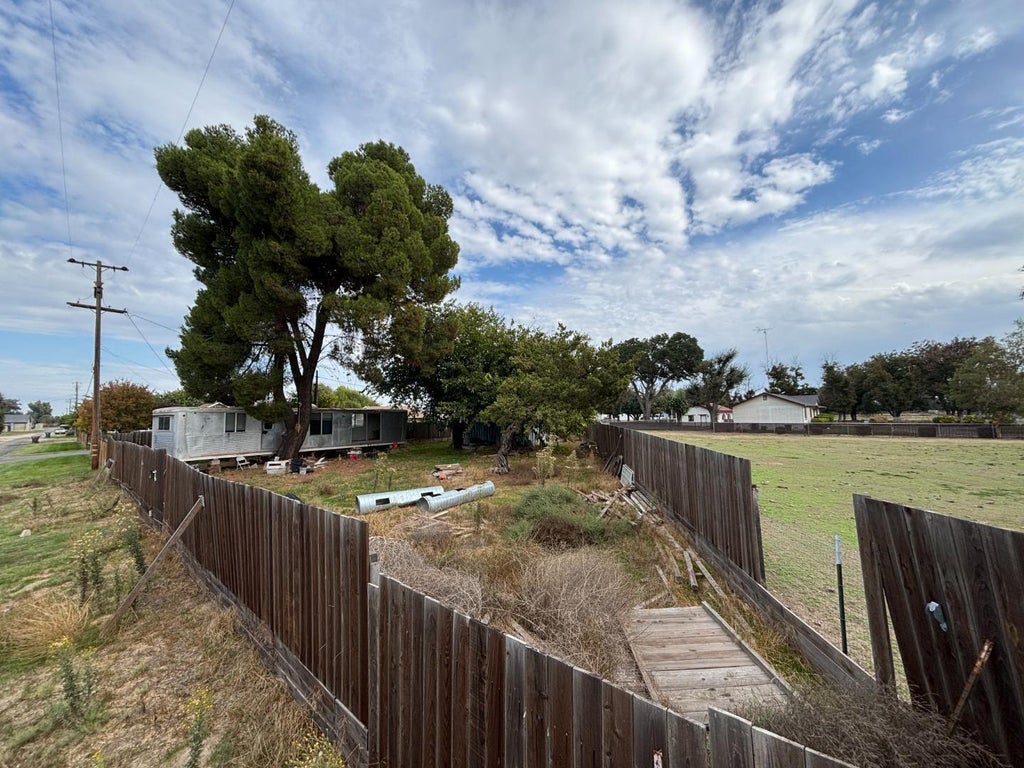 2776 Center St, STEVINSON