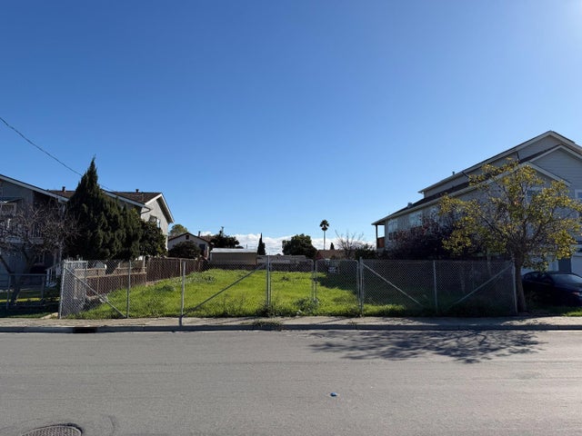 1553 State St, ALVISO