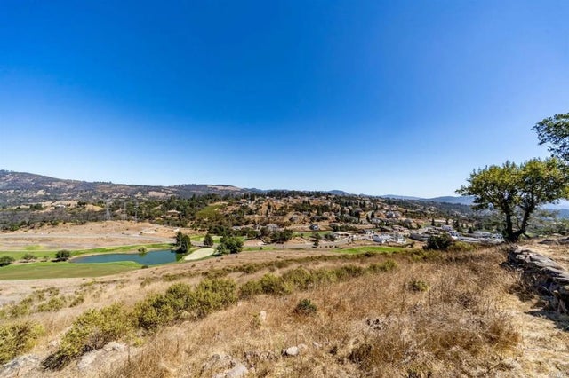 3776 Skyfarm Dr, SANTA ROSA