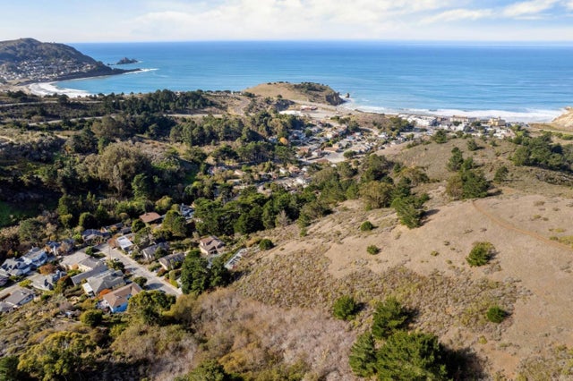 0 Calera Ter, PACIFICA