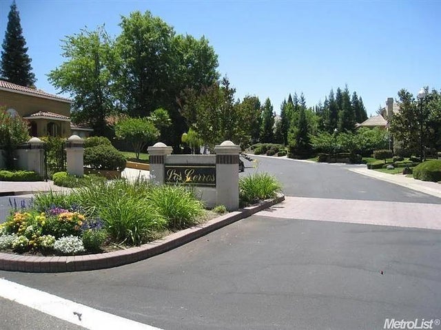 102 Black Gold Ln, FOLSOM