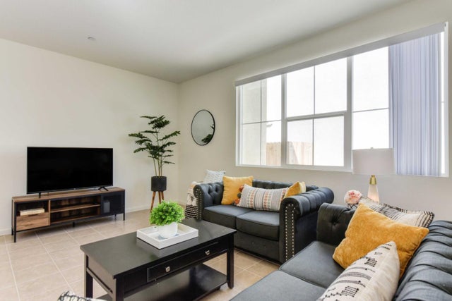 3304 Sunny Gate Ln, FOLSOM