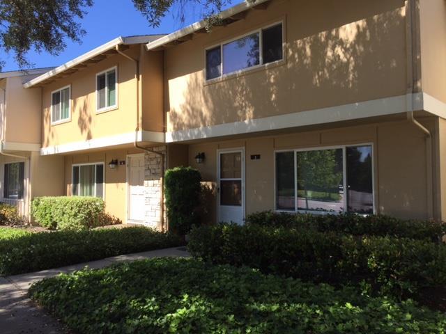 3 Comstock Queen Ct, MOUNTAIN VIEW