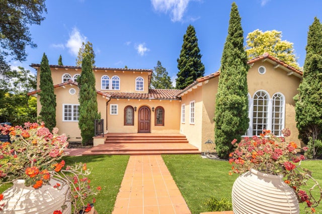 206 El Cerrito, HILLSBOROUGH