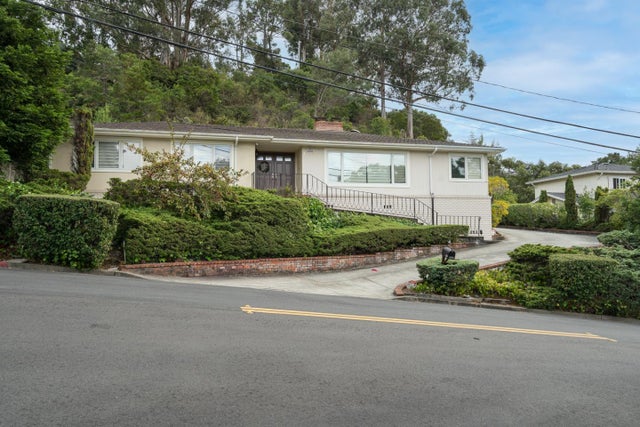 2726 El Prado Rd, BURLINGAME