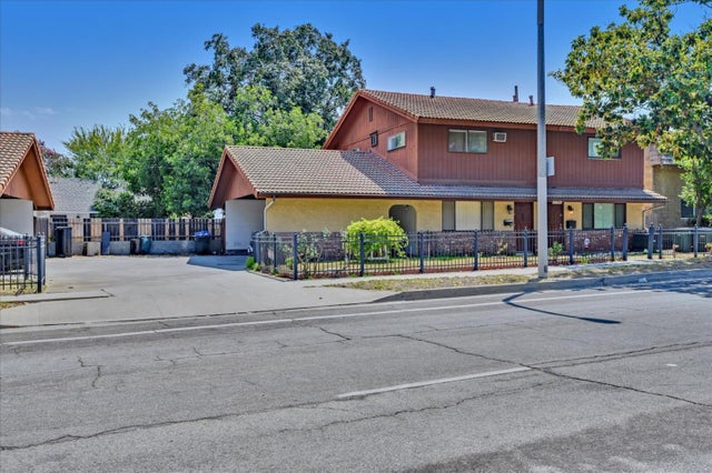 2527 Wallace St, OAKLAND