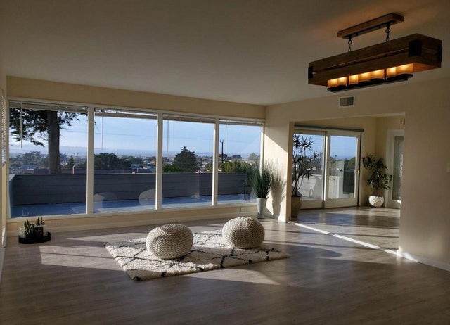 1955 Yosemite St, Seaside/Sand City