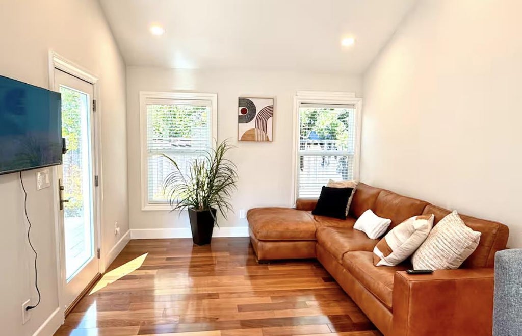 Address Not Disclosed, CUPERTINO