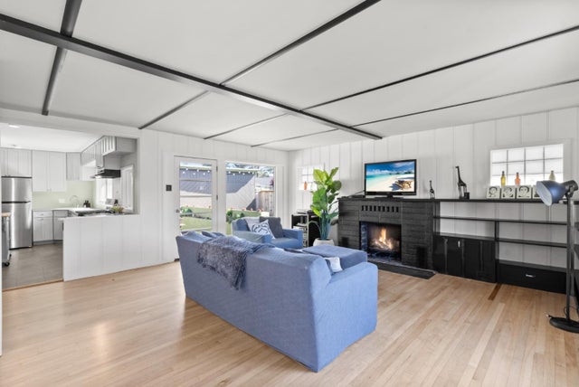 414 Vermont Ave, MOSS BEACH