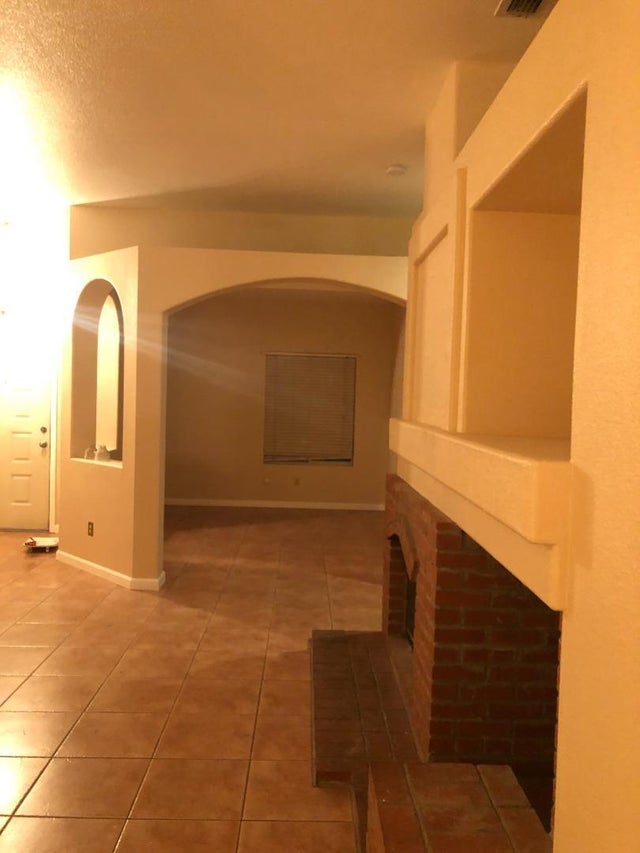 8584 Canyon Brook Way, ELK GROVE