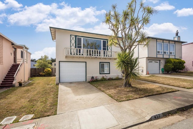 657 Hickey Blvd, PACIFICA