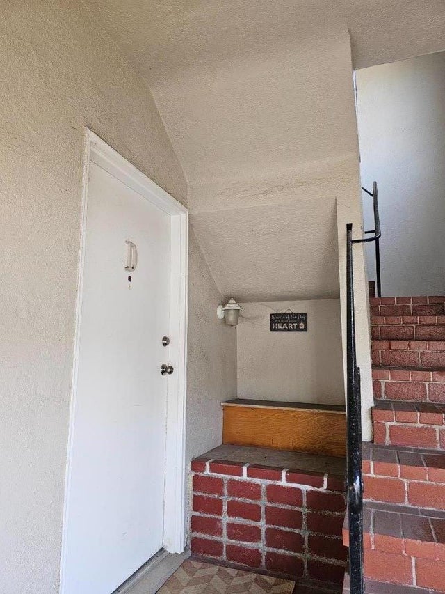 160 Clarendon Rd, PACIFICA