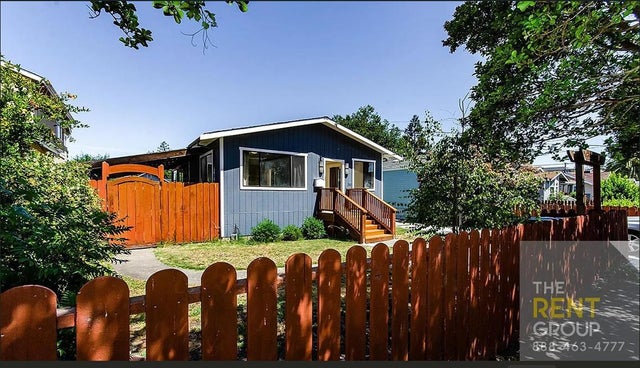 242 Jackson Ave, REDWOOD CITY