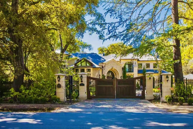 46 Almendral Ave, Atherton