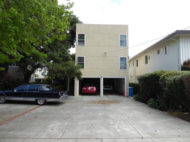 1238 El Camino Real 2, Burlingame