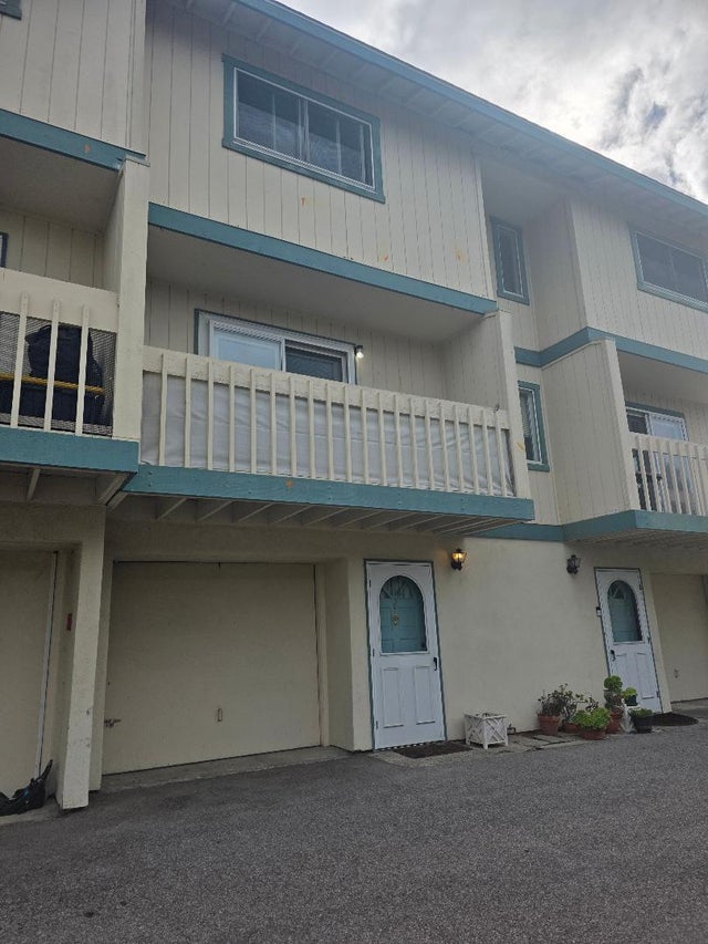 420 Dela Vina Ave 2, MONTEREY