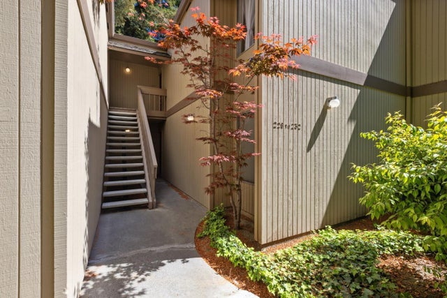 505 Cypress Point Dr 231, MOUNTAIN VIEW