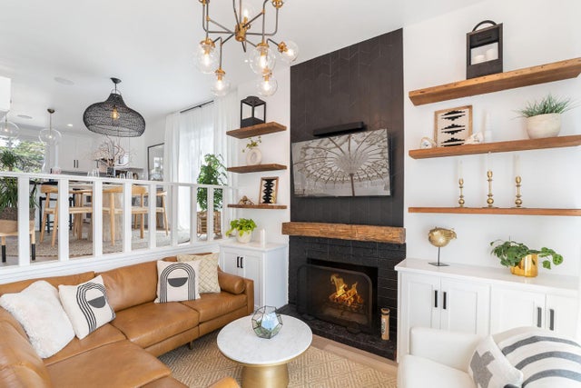 37 La Playa St, MONTEREY