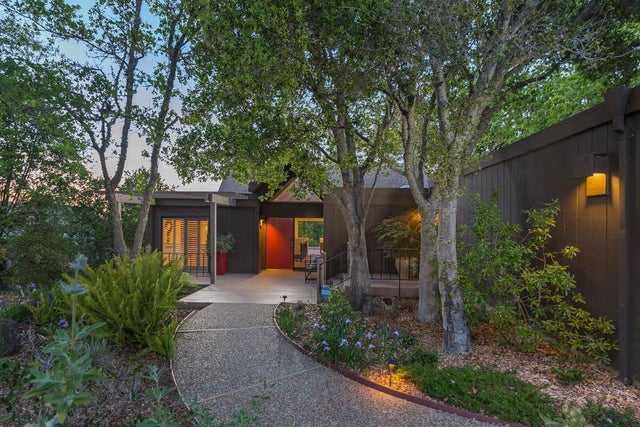 5 Sandstone St, PORTOLA VALLEY