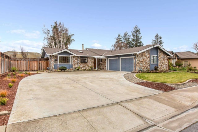 431 Paul Dr, Hollister