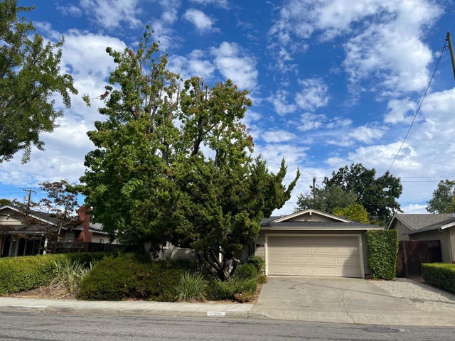 519 Drucilla Dr, MOUNTAIN VIEW