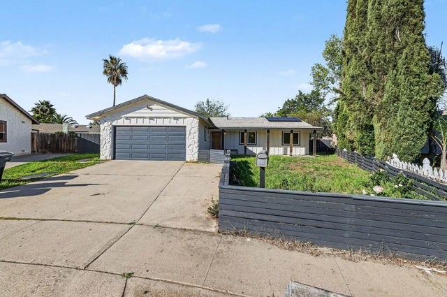 201 Dorothy Ct, ESCONDIDO