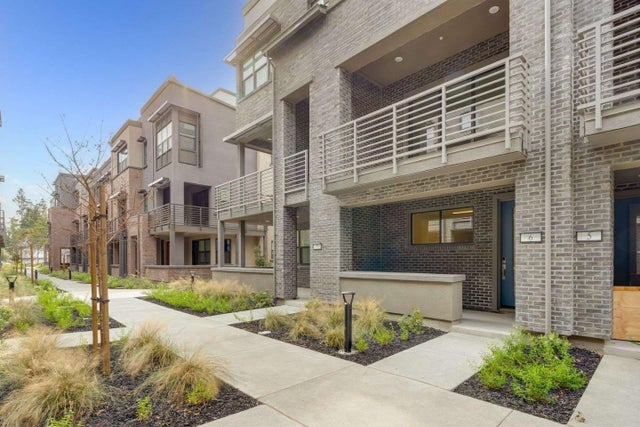 202 Stone Pine Ter 6, SUNNYVALE