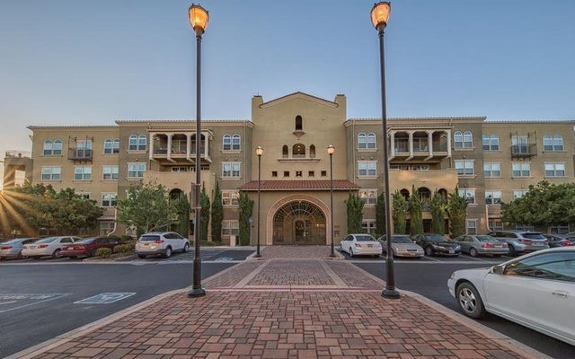600 S Abel St 302, MILPITAS