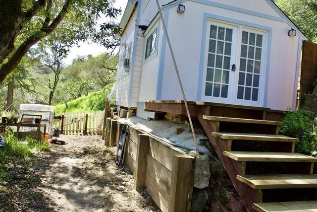 84 El Vanada Rd B, REDWOOD CITY