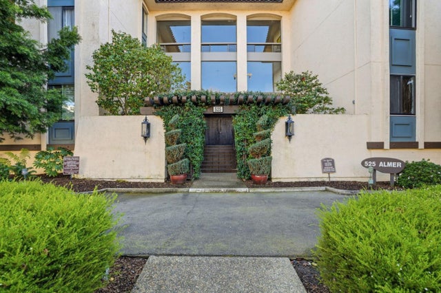 525 Almer Rd 106, BURLINGAME
