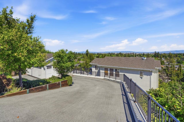 531 Upland Rd, REDWOOD CITY