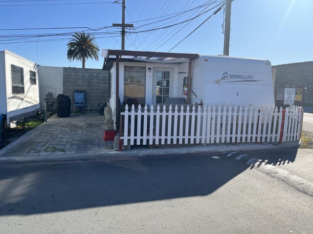 1933 E. Bayshore Rd 1, REDWOOD CITY