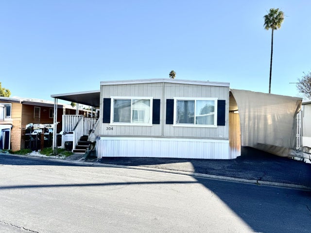 165 Blossom Hill 304, SAN JOSE