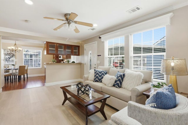 14685 Oka Rd 11, LOS GATOS