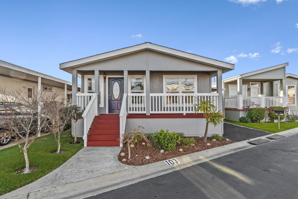 4160 Jade St 103, CAPITOLA