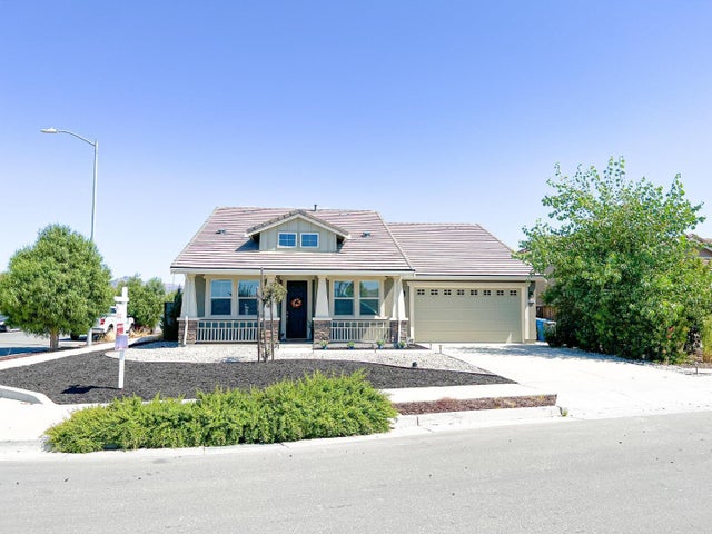 1071 Summer Dr, HOLLISTER