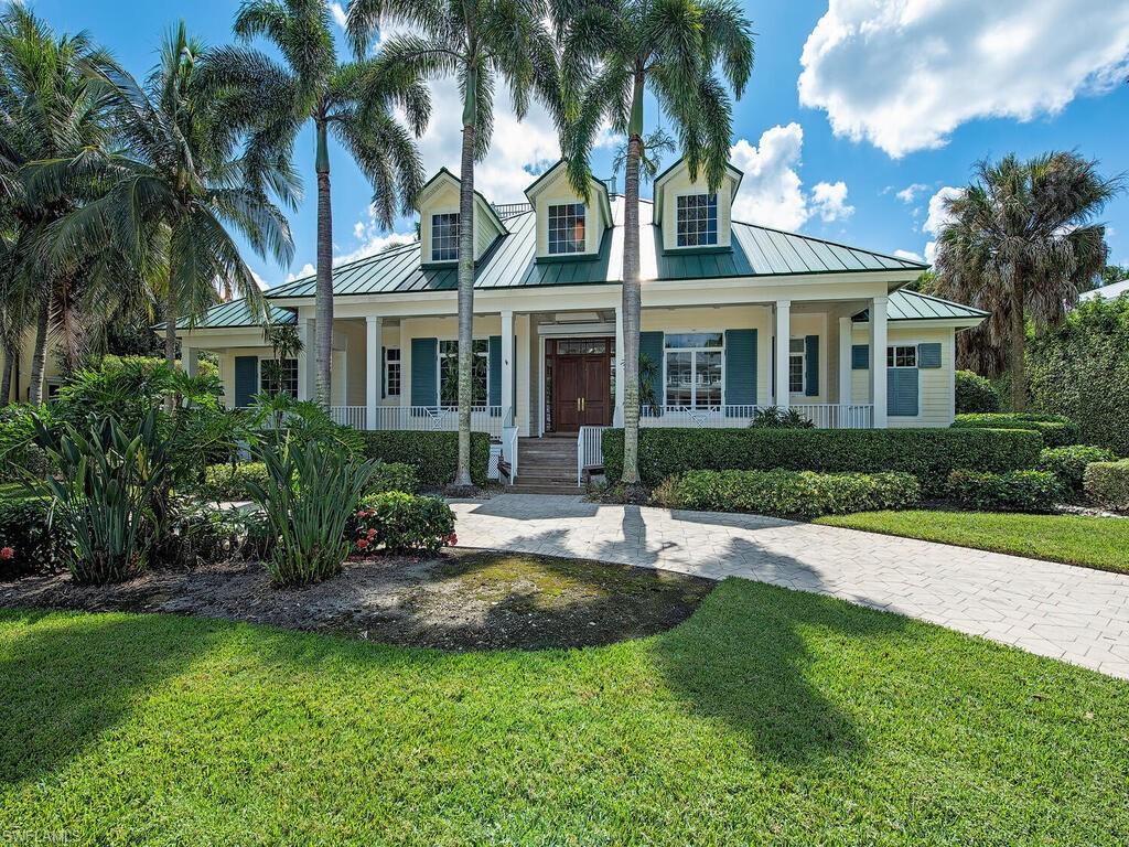 NAPLES Real Estate - View SW FL MLS #221072269 at 194 4th Ave N in OLDE NAPLES at OLDE NAPLES 