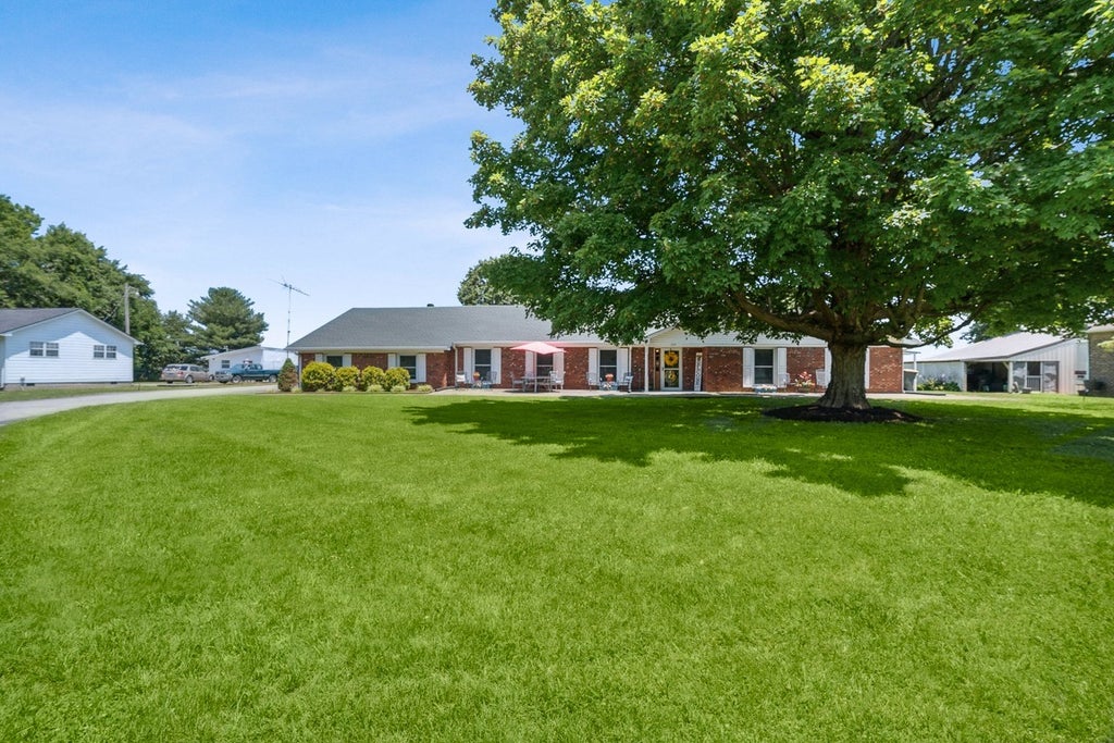 639 N Broadway Portland TN MLS 2542583