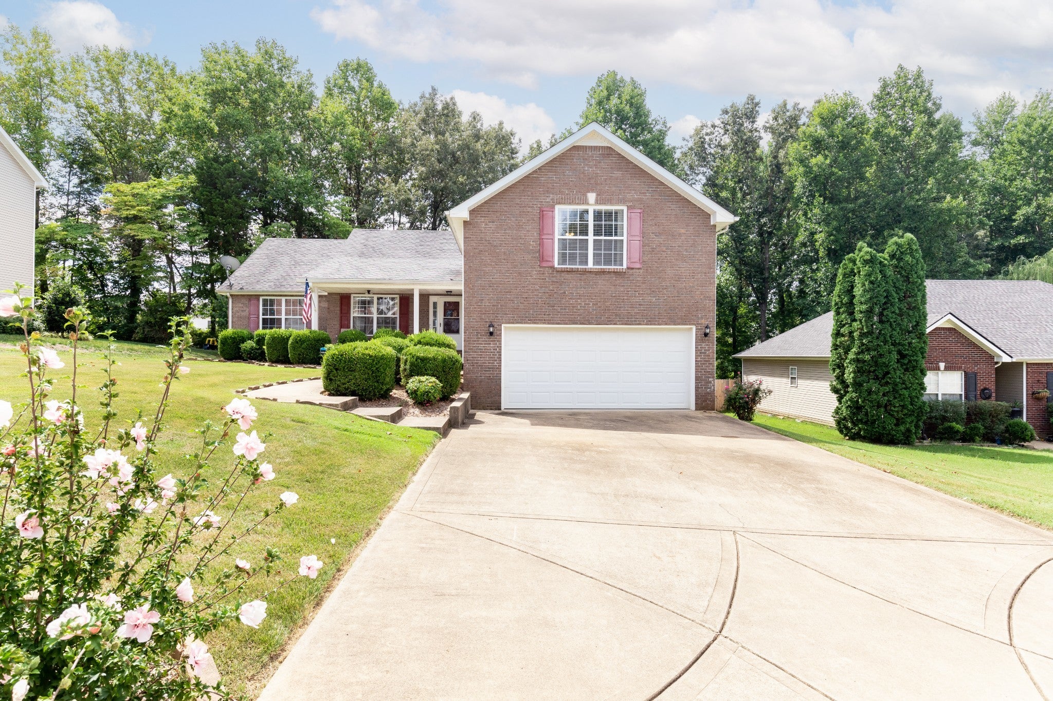 Holly Point Homes For Sale Clarksville TN