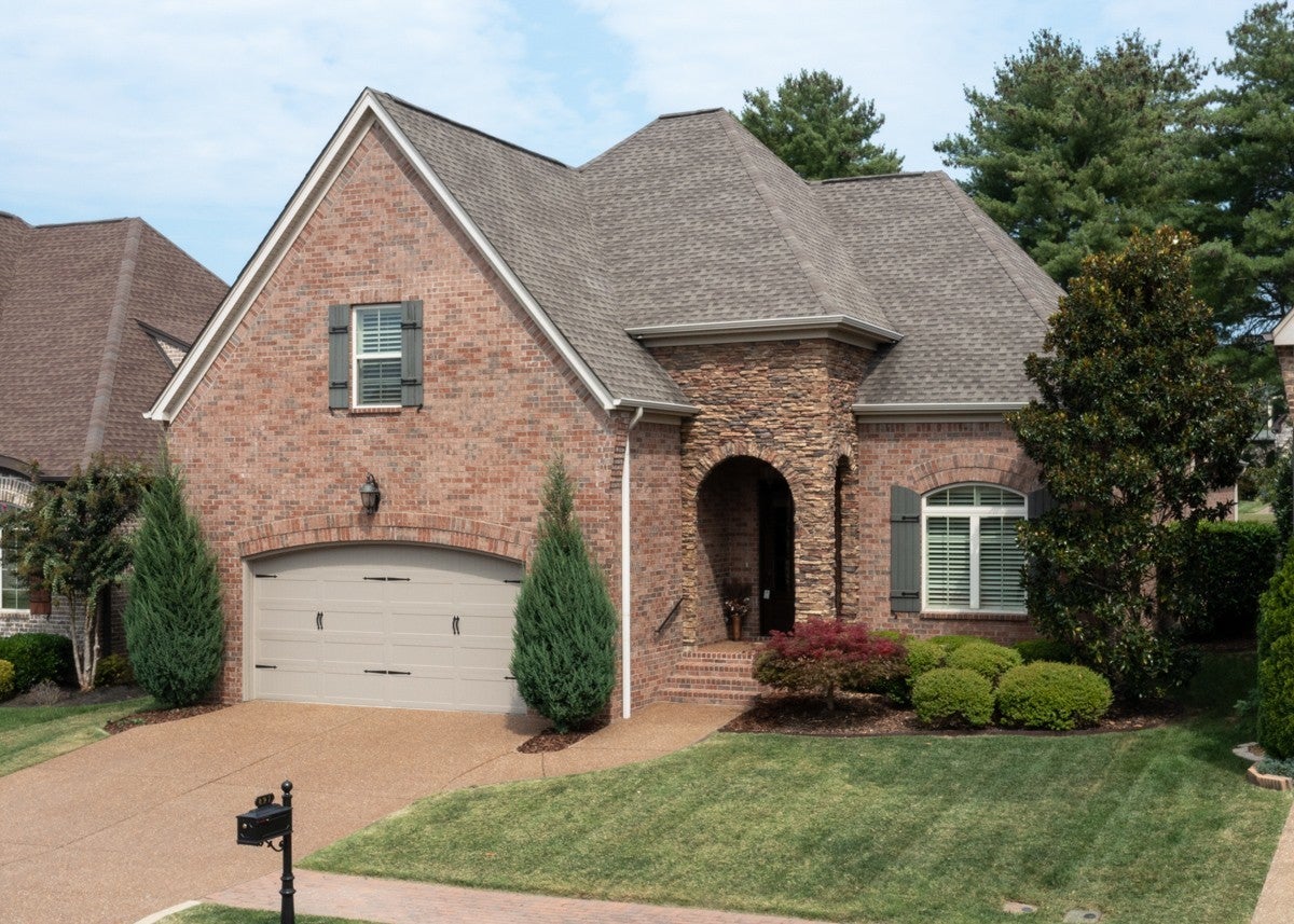 Fairvue Plantation Gallatin Lakefront Real Estate & Golf Homes For Sale