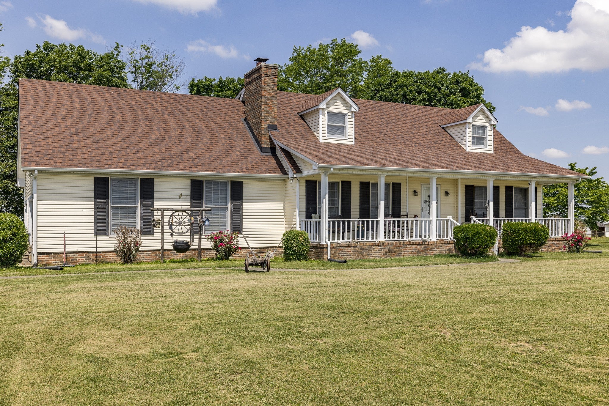 Cross Plains Homes with Fireplaces