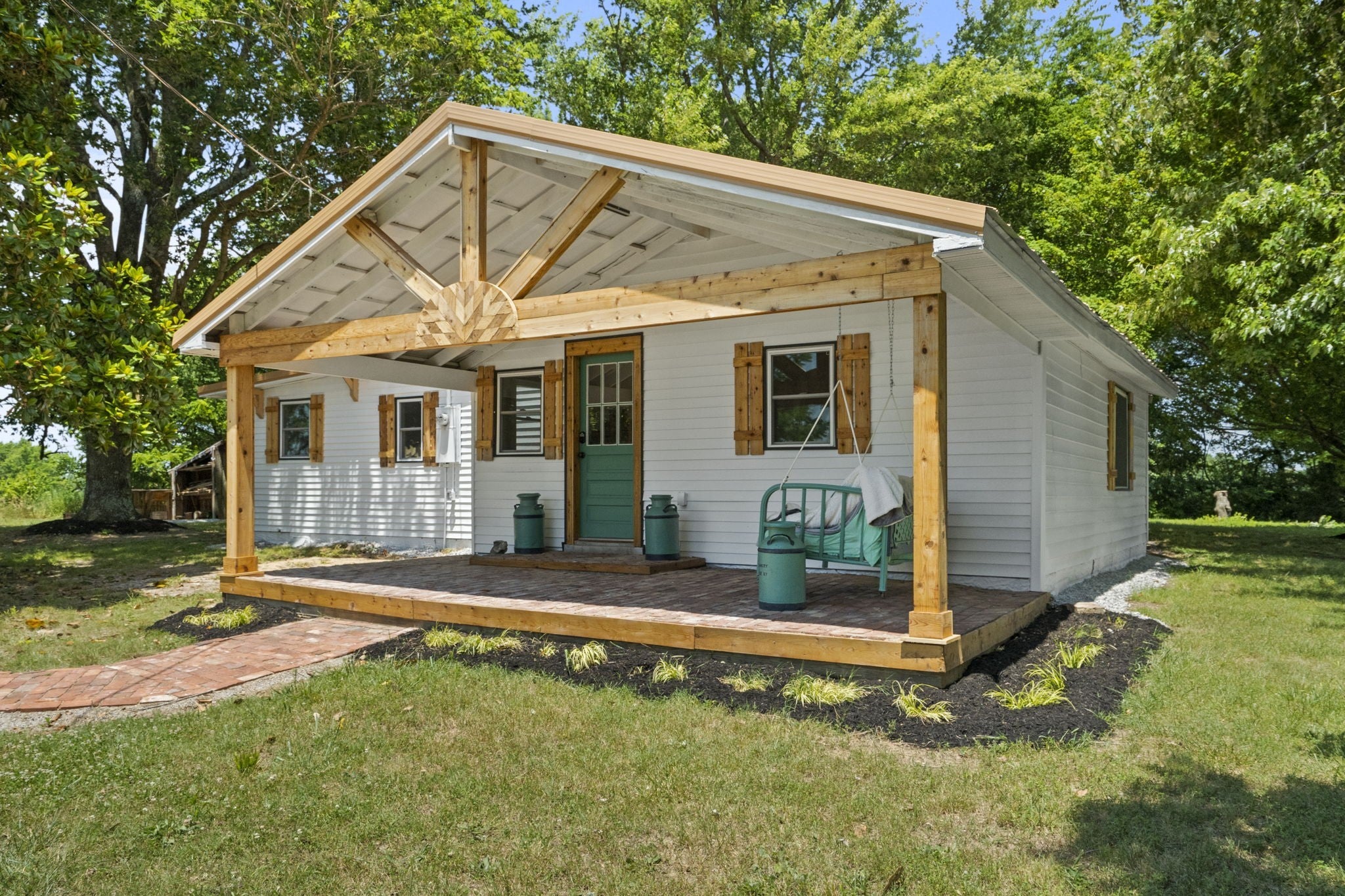 Photo of Listing #2541443