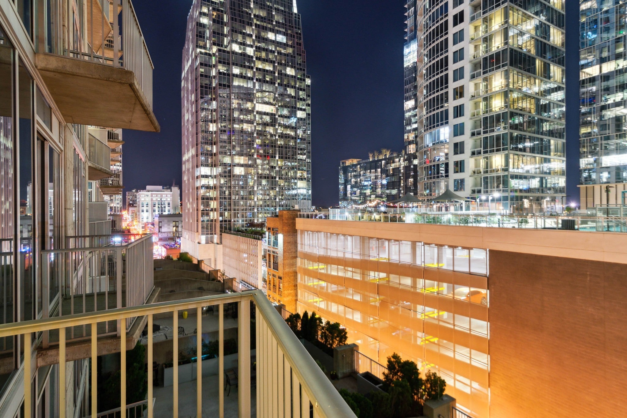 Encore Condos For Sale Nashville 301 Demonbreun Condominiums