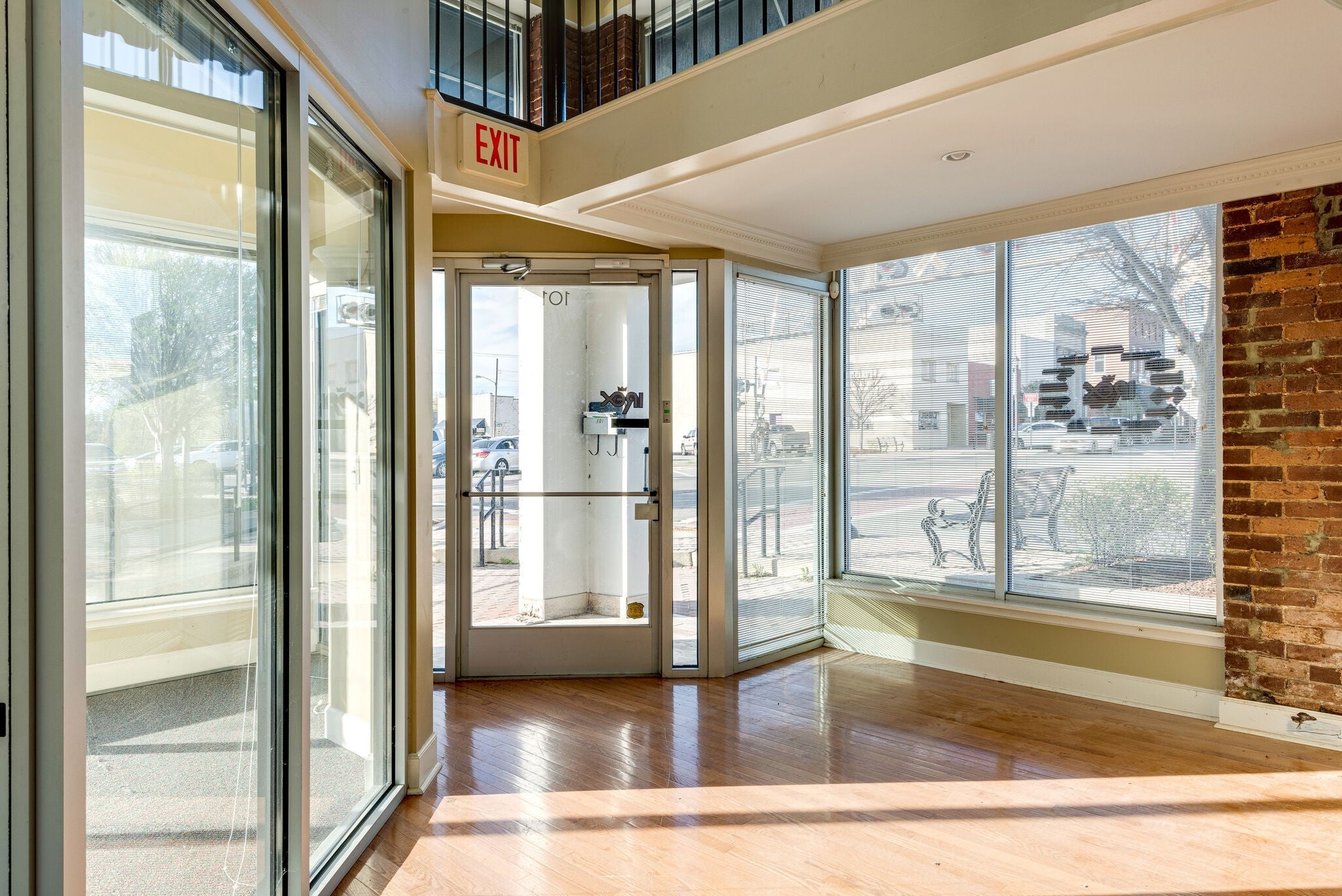 101 S Main St, Dickson MLS 2463425