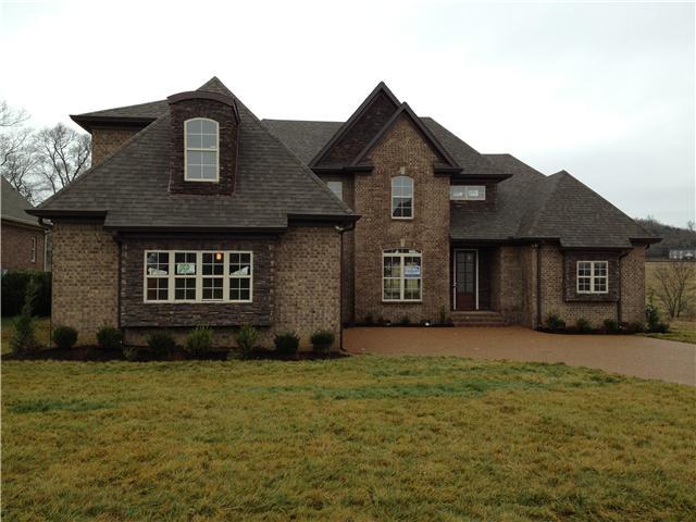 Home for sale in 121 Gaston St Hendersonville, TN