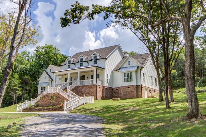 Home for sale in 5028 Carter's Creek Pike Franklin, TN