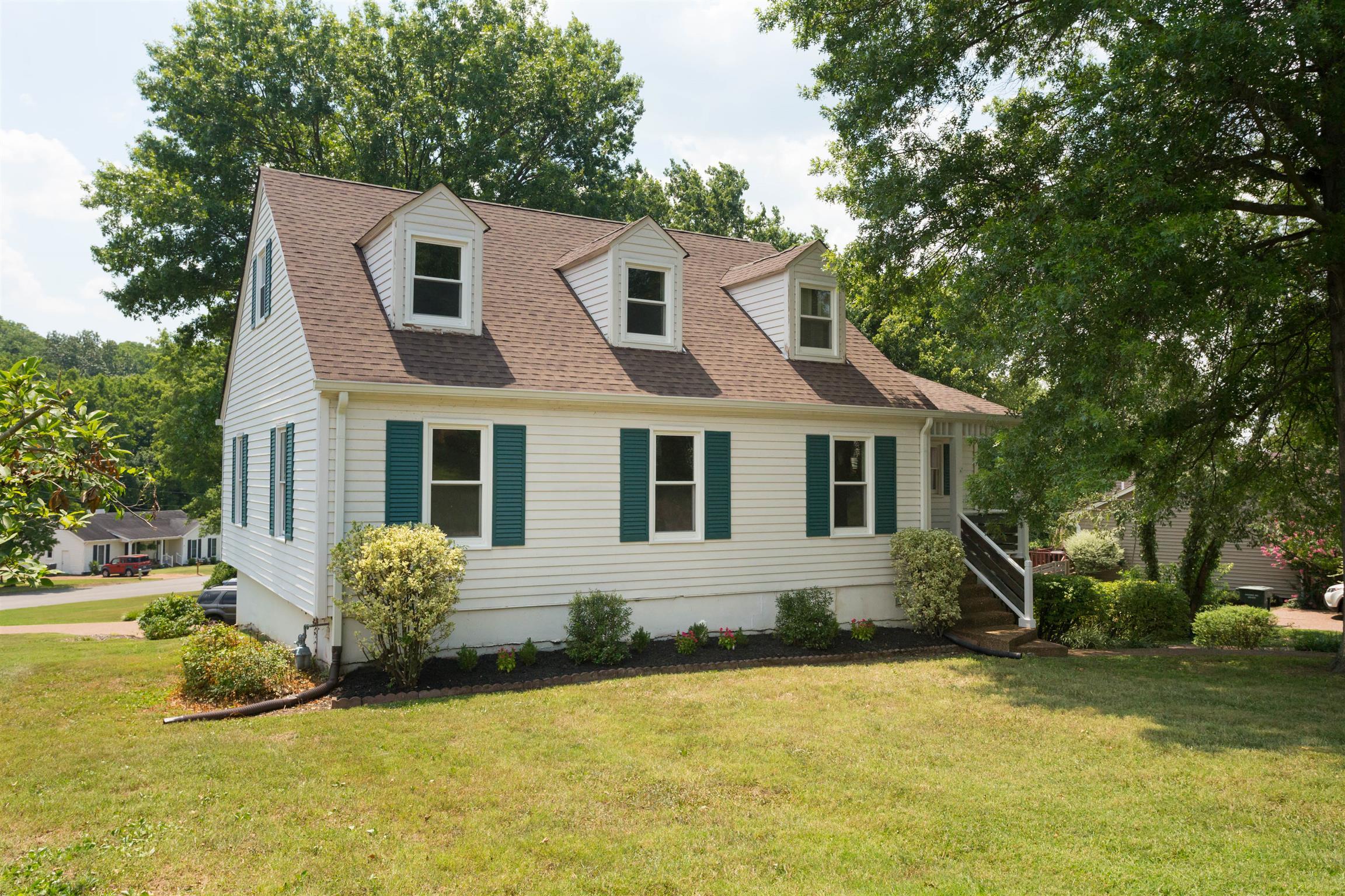 Home for sale in 1000 Blythe Ct Nashville, TN