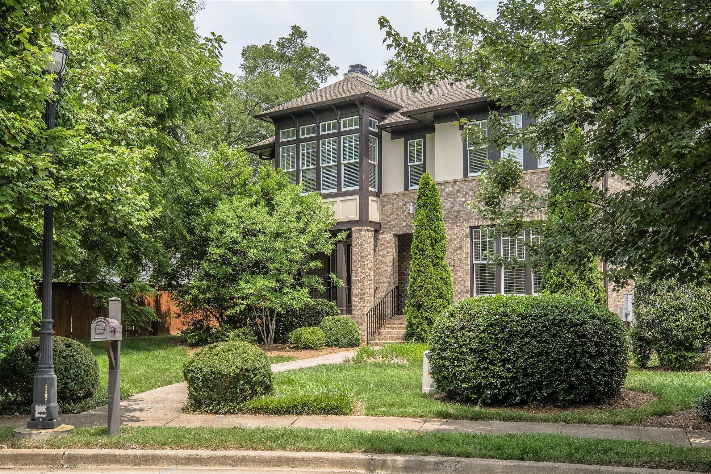 Home for sale in 216 Cherokee Station Dr Nashville, TN